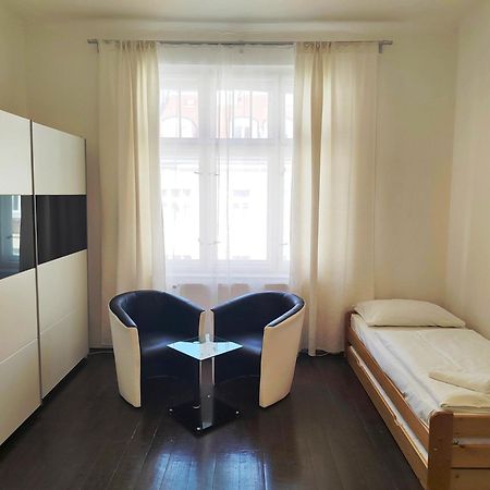 Tower Apartment Praag Buitenkant foto
