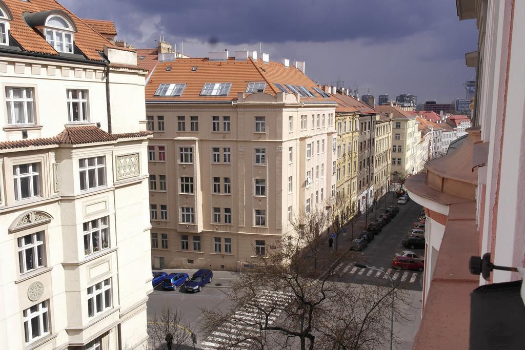 Tower Apartment Praag Kamer foto