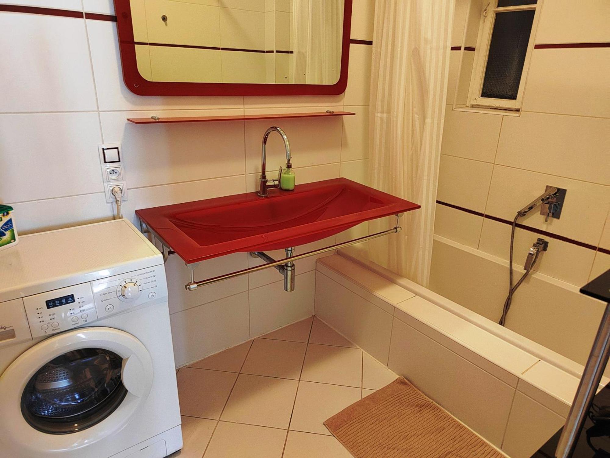 Tower Apartment Praag Buitenkant foto